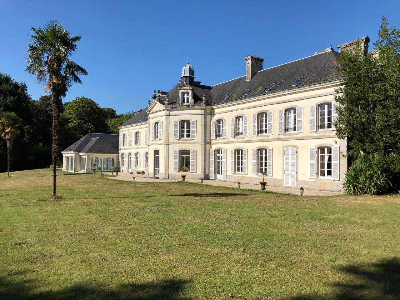 Chateau De Lannouan Landévant Esterno foto