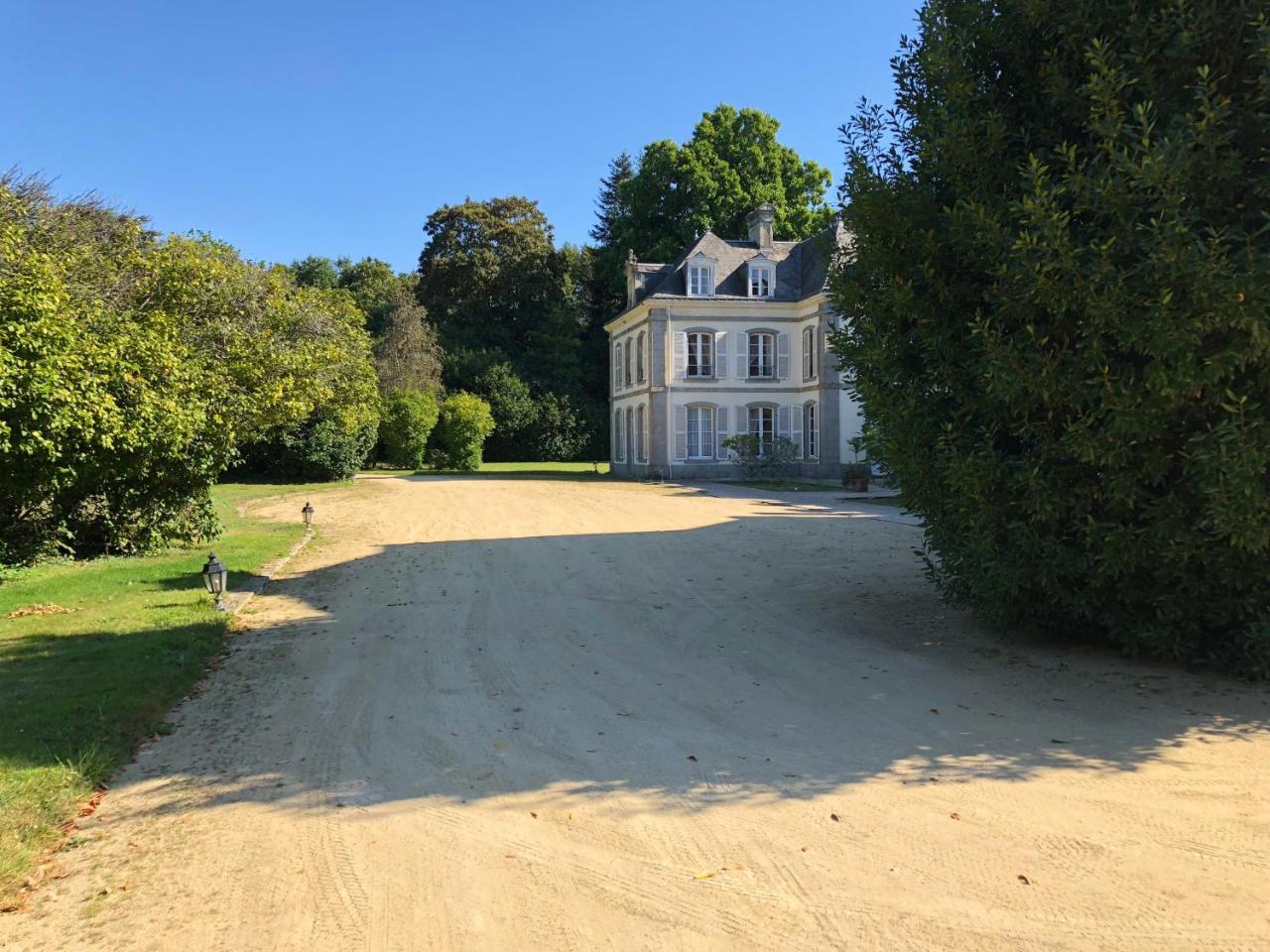 Chateau De Lannouan Landévant Esterno foto